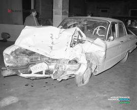 002 - Voiture accidentée